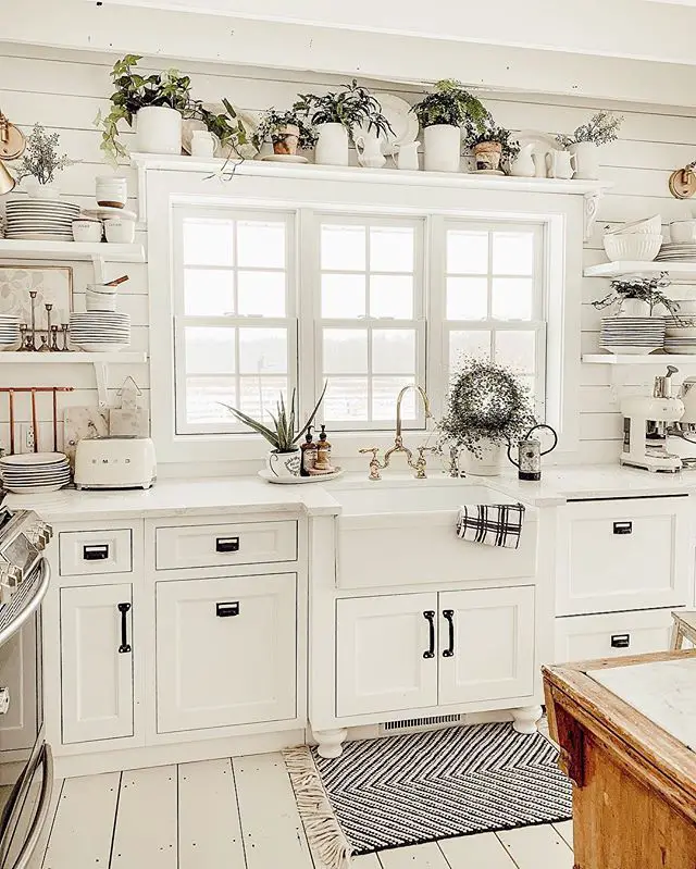 Elevate Your Kitchen's Aesthetic: Should You Decorate Above Kitchen Cabinets?